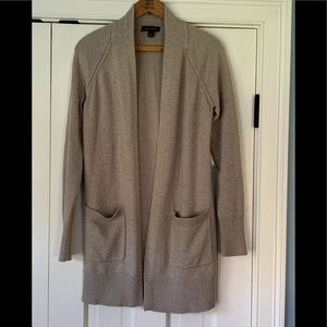 Ann Taylor Tan open front, two pocket side slits cardigan sweater